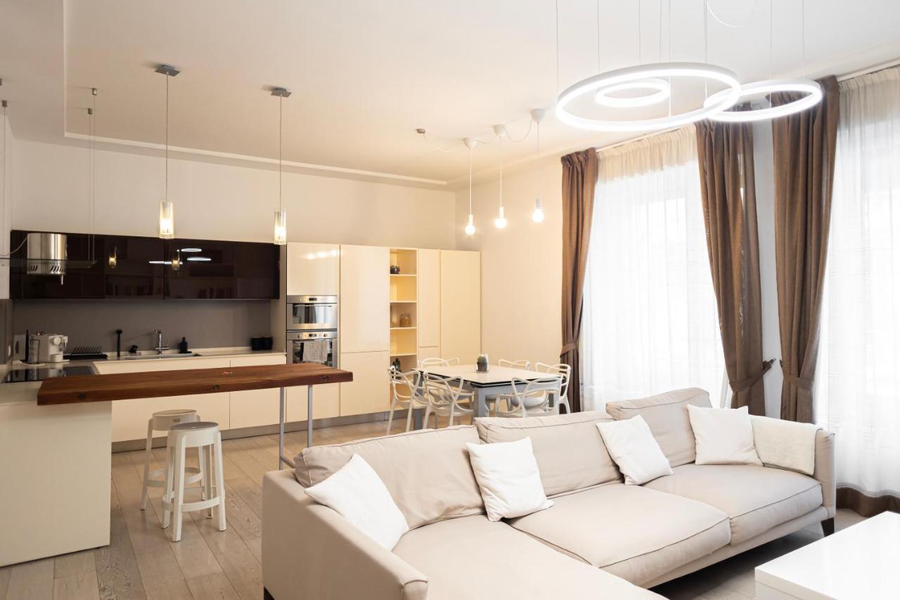 Elegante E Spazioso Quadrilocale In Porta Venezia มิลาน ภายนอก รูปภาพ