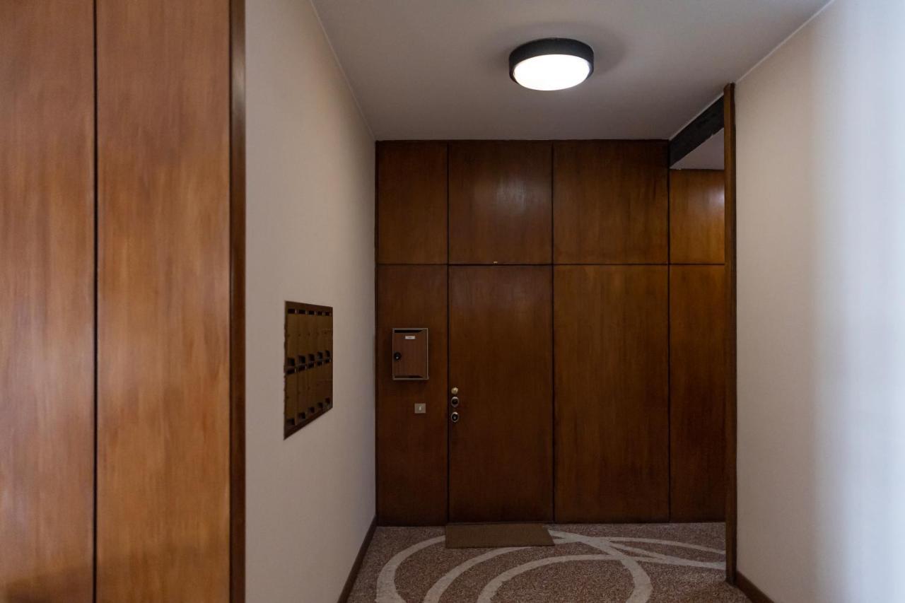 Elegante E Spazioso Quadrilocale In Porta Venezia มิลาน ภายนอก รูปภาพ