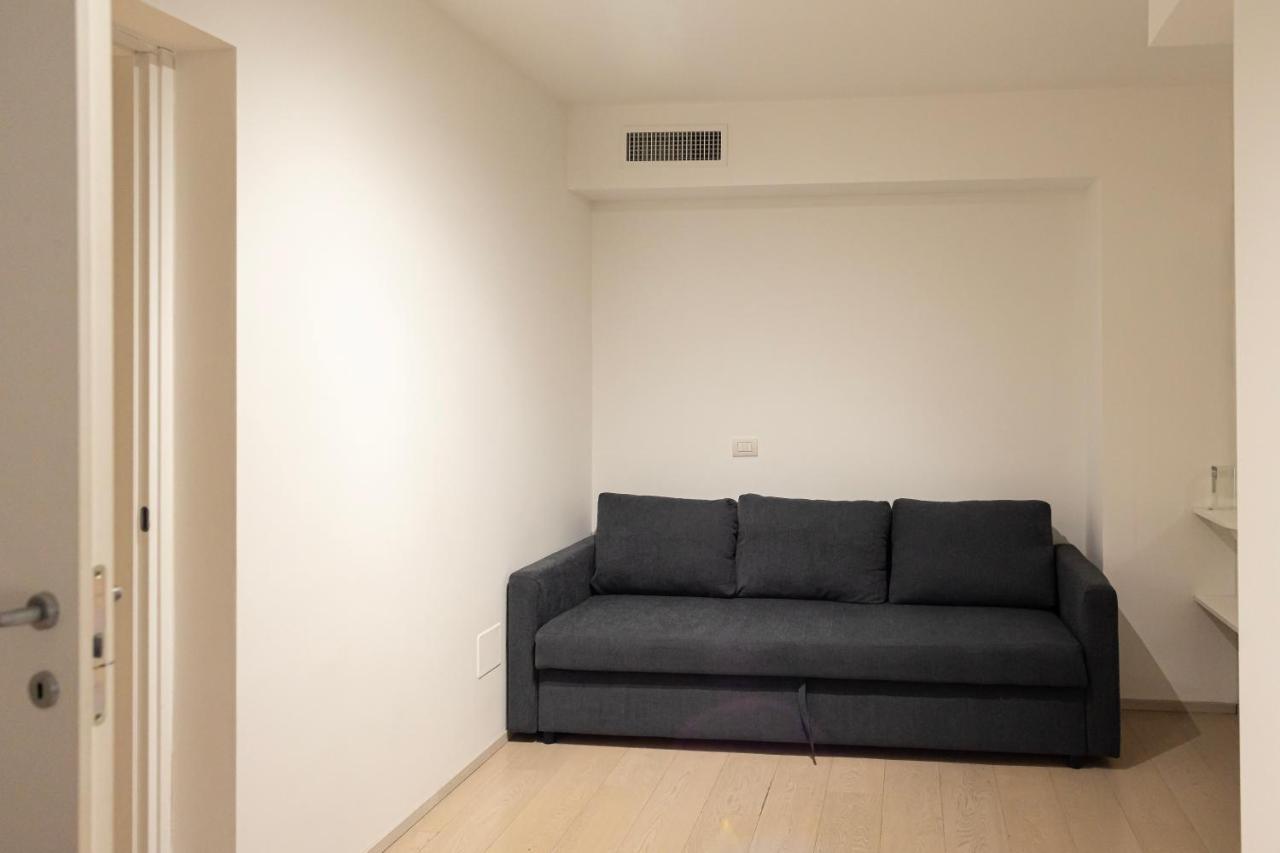 Elegante E Spazioso Quadrilocale In Porta Venezia มิลาน ภายนอก รูปภาพ