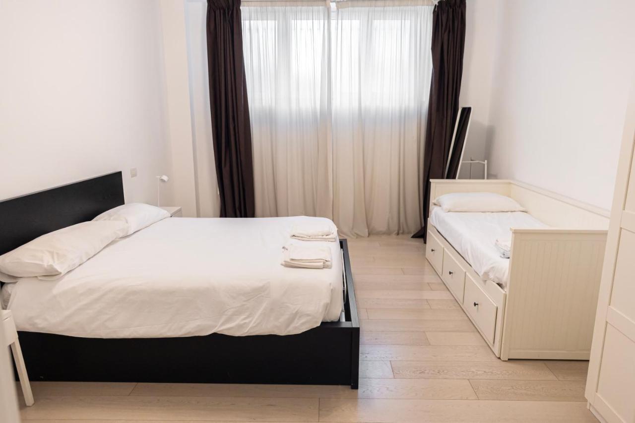 Elegante E Spazioso Quadrilocale In Porta Venezia มิลาน ภายนอก รูปภาพ