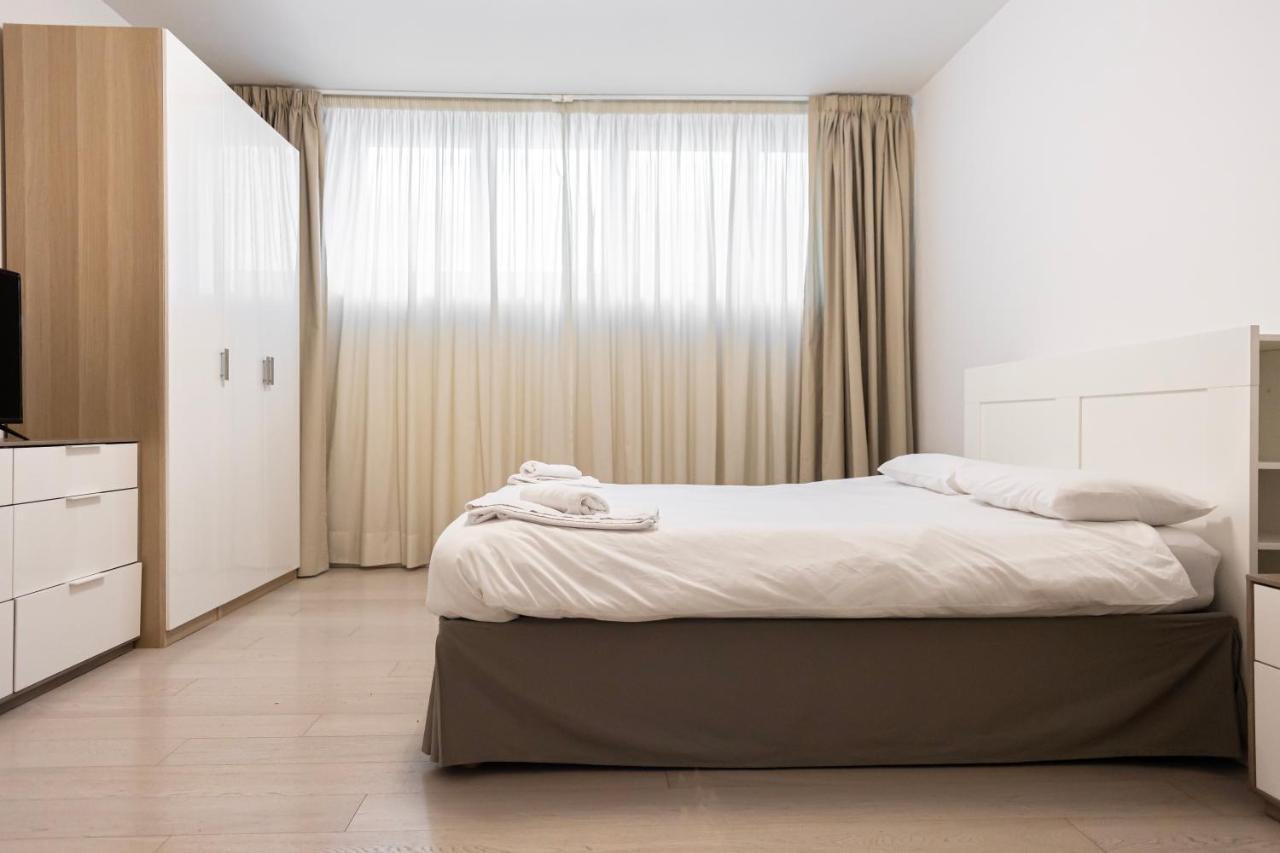 Elegante E Spazioso Quadrilocale In Porta Venezia มิลาน ภายนอก รูปภาพ